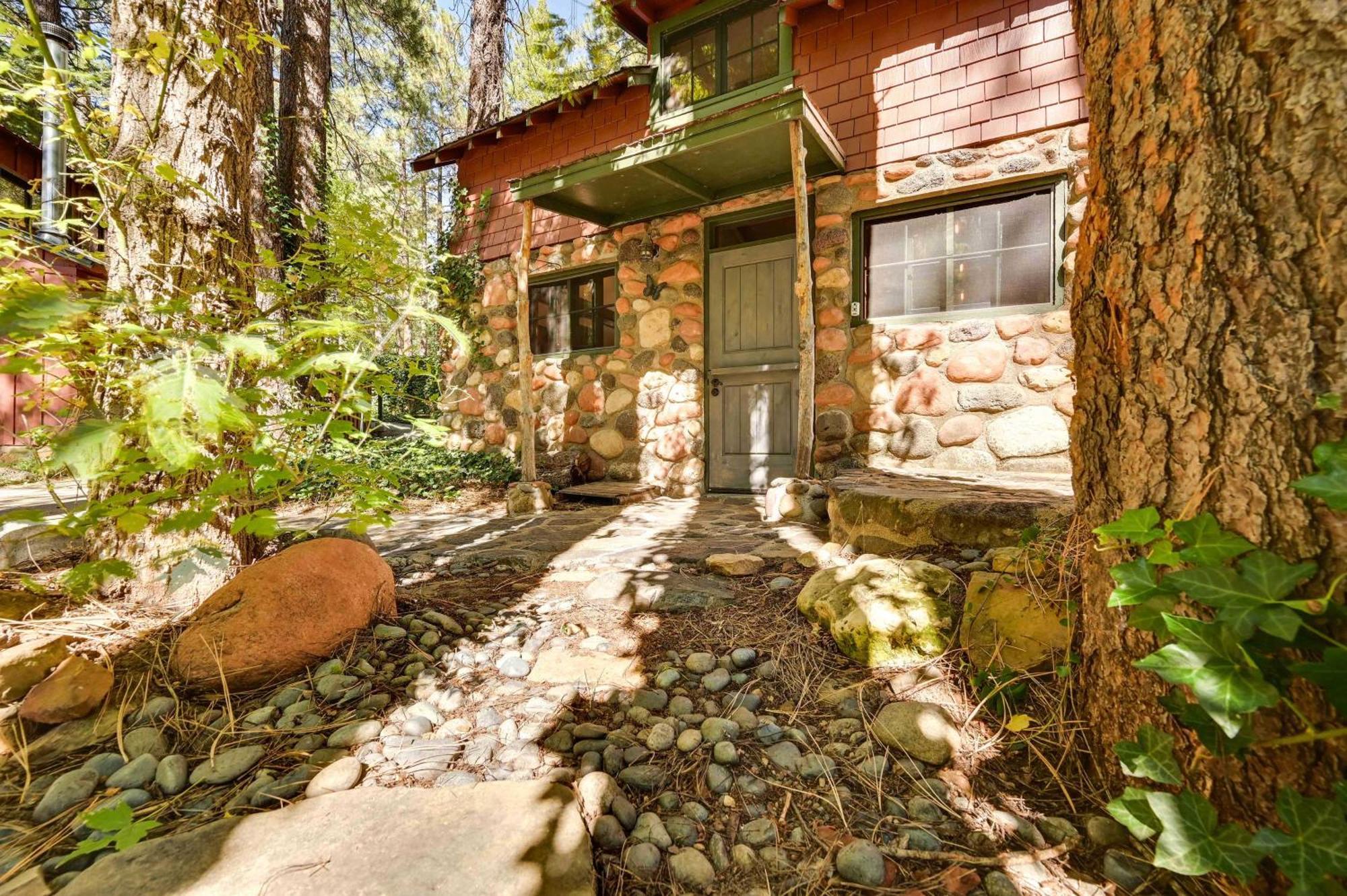 Peaceful Sedona Retreat With Patio And Mtn Views! Daire Dış mekan fotoğraf